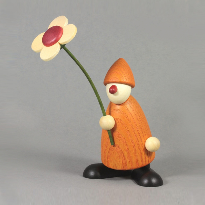 530 拿著花穿橘色衣帽男生，高度9cm Köhler